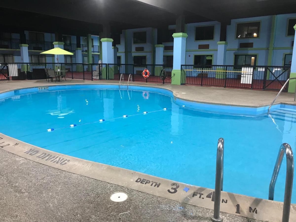 Quality Inn Vincennes Exterior foto